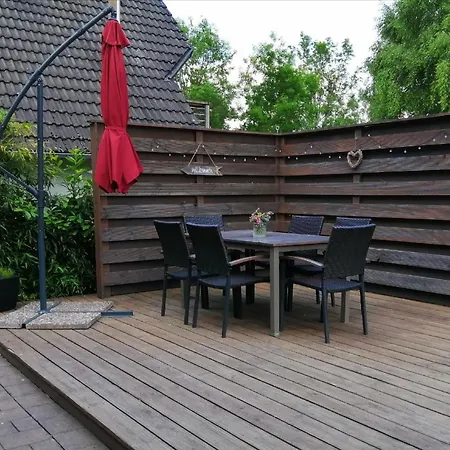 Mit Badezuber Und Aussendusche Feriehus *